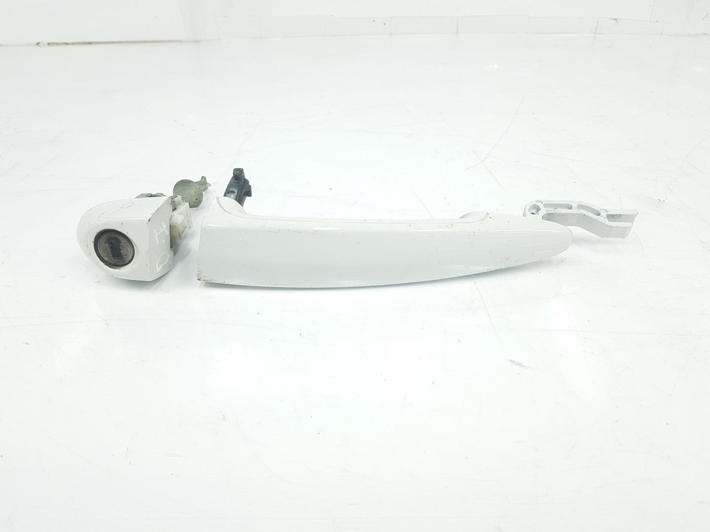 BMW 1 Series E81/E82/E87/E88 (2004-2013) Front Left Door Exterior Handle 51217207551,51217207551,COLORBLANCO300 19793541