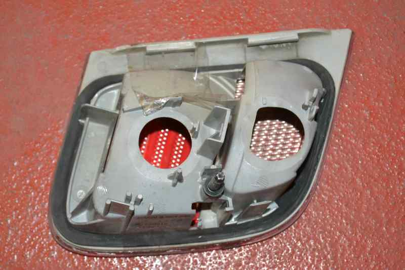 BMW 3 Series E46 (1997-2006) Right Side Tailgate Taillight 8364924,4PUERTAS,63218364924 25578522