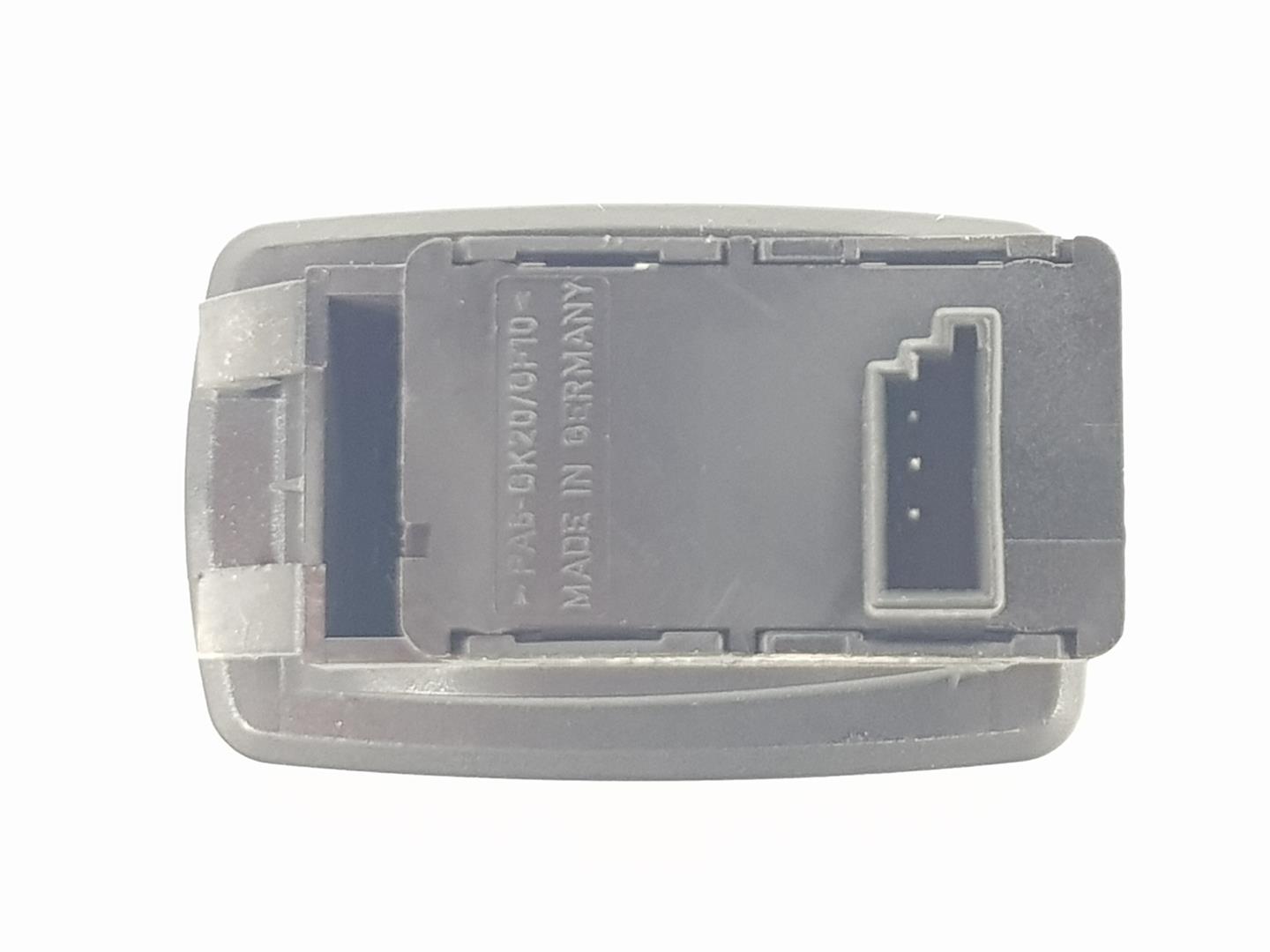 BMW 3 Series E90/E91/E92/E93 (2004-2013) Front Right Door Window Switch 61316945874, 6945874 19931402