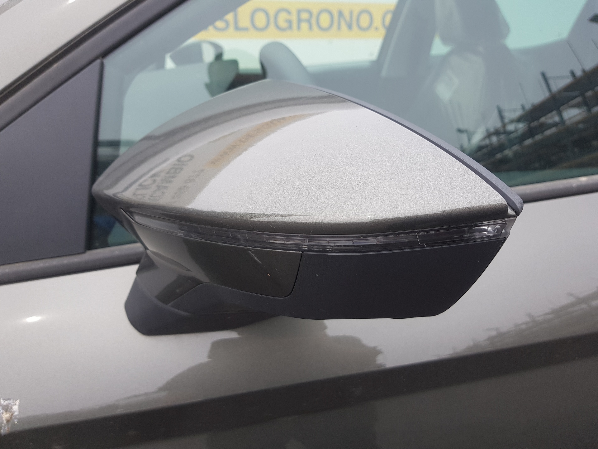 SEAT Arona 1 generation (2017-2024) Alte piese ale carcasei 6V0827566,6V0827566 24158228