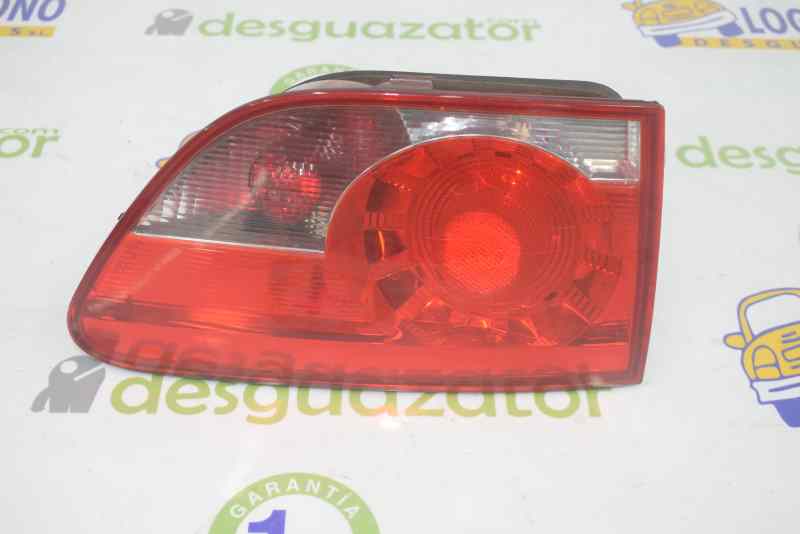 SEAT Altea 1 generation (2004-2013) Galinio dangčio (bagažinės) kairės pusės žibintas 5P8945107,5P8945093D 19595397