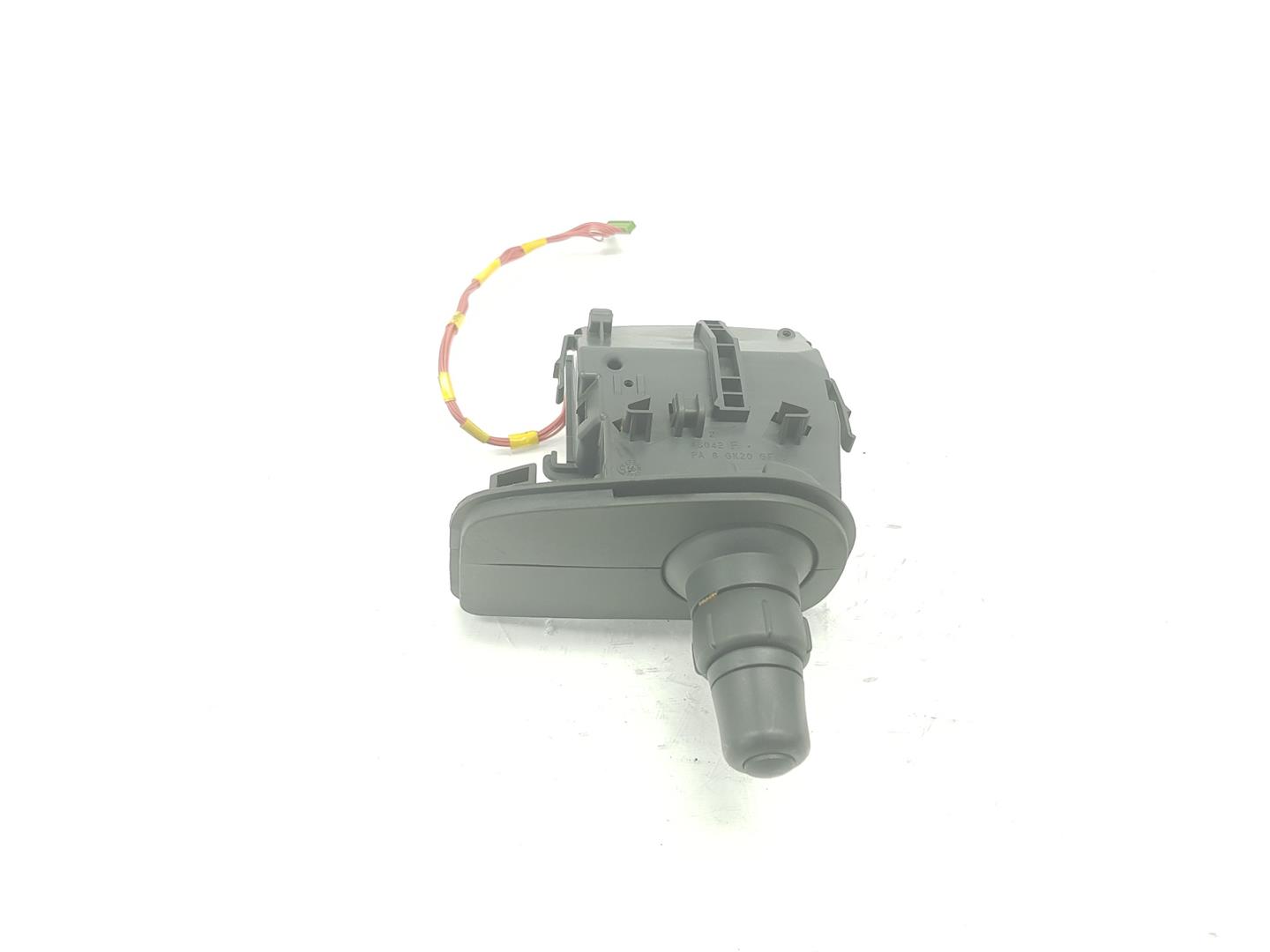 RENAULT Modus 1 generation (2004-2012) поворота переключение  8201590638,7701057089 19714532