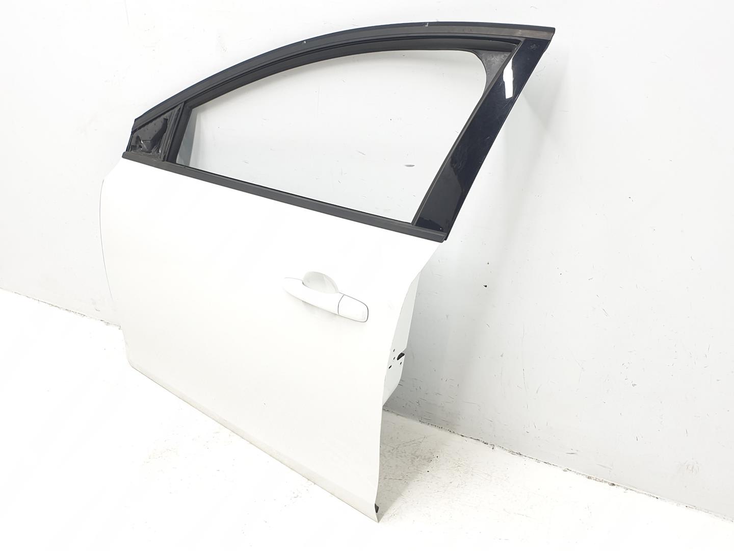 VOLVO V40 2 generation (2012-2020) Porte avant gauche 32321018, 32321018 24228283