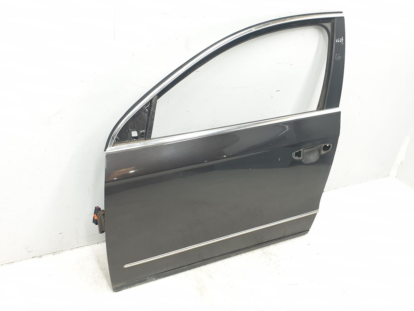 VOLKSWAGEN Passat B6 (2005-2010) Front Left Door 3C4831055J 23750963