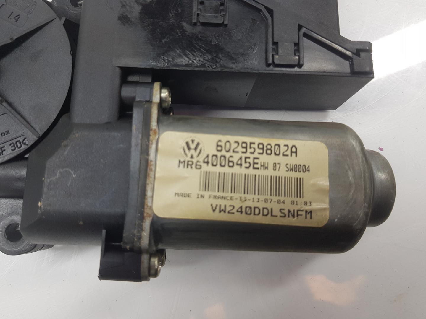 VOLKSWAGEN Polo 4 generation (2001-2009) Front Left Door Window Regulator Motor 6Q2959802A, 6Q2959802A 19819003