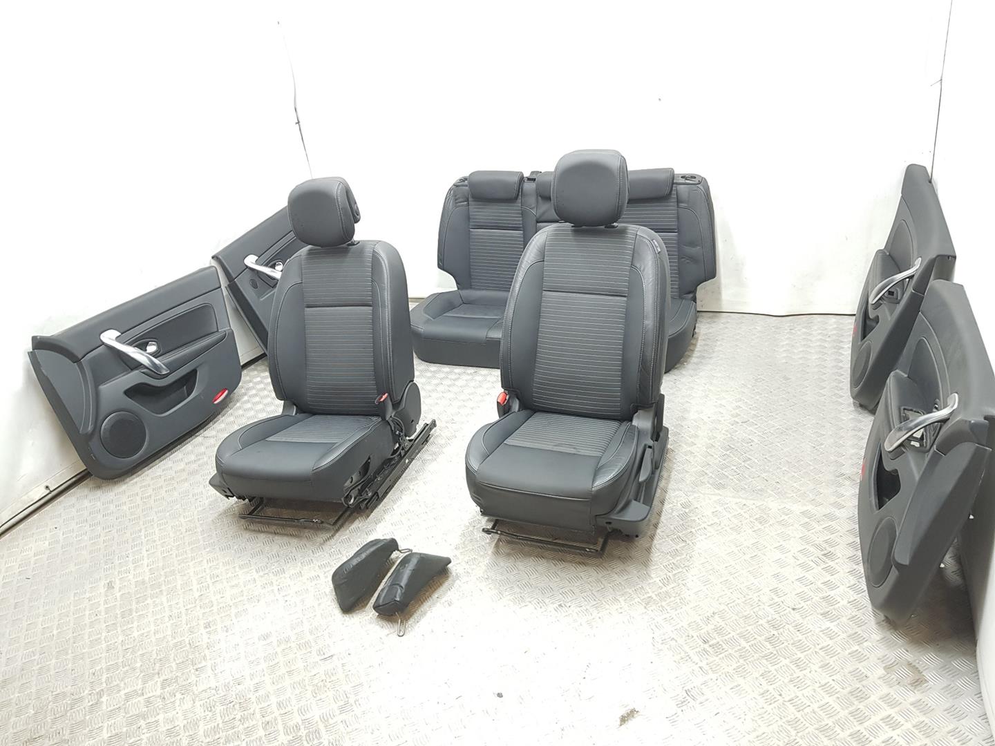 RENAULT Latitude 1 generation (2010-2020) Seats ASIENTOSDECUEROYTELA 24550006