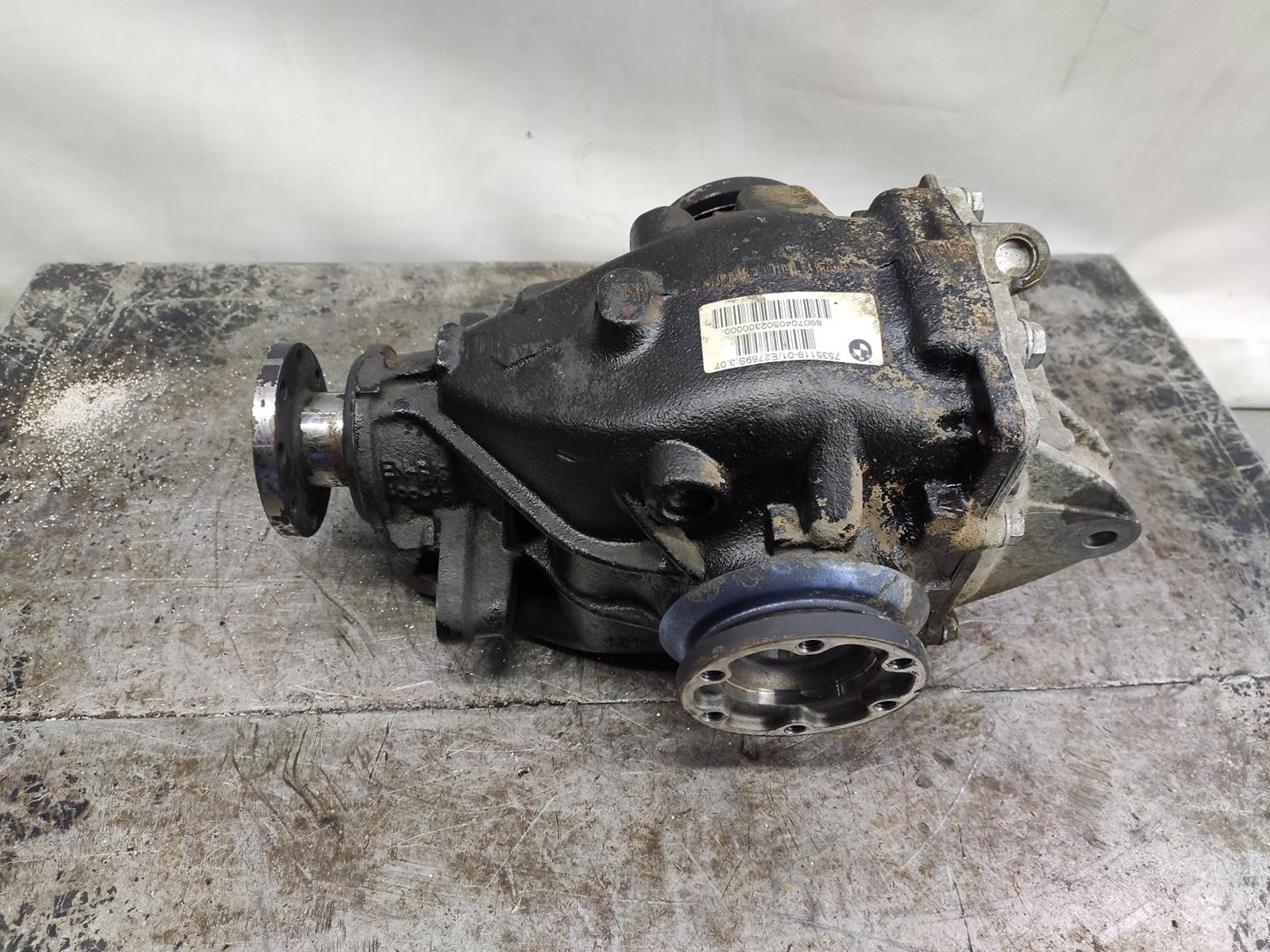 BMW X3 E83 (2003-2010) Bakre differential 33107535119, 7535119 19762930