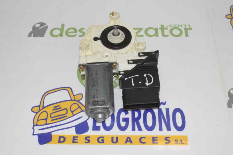 VOLKSWAGEN Golf 5 generation (2003-2009) Aizmugurējo labo durvju loga vadības motorīts 1K0959704F, 1K0959704C 19592254