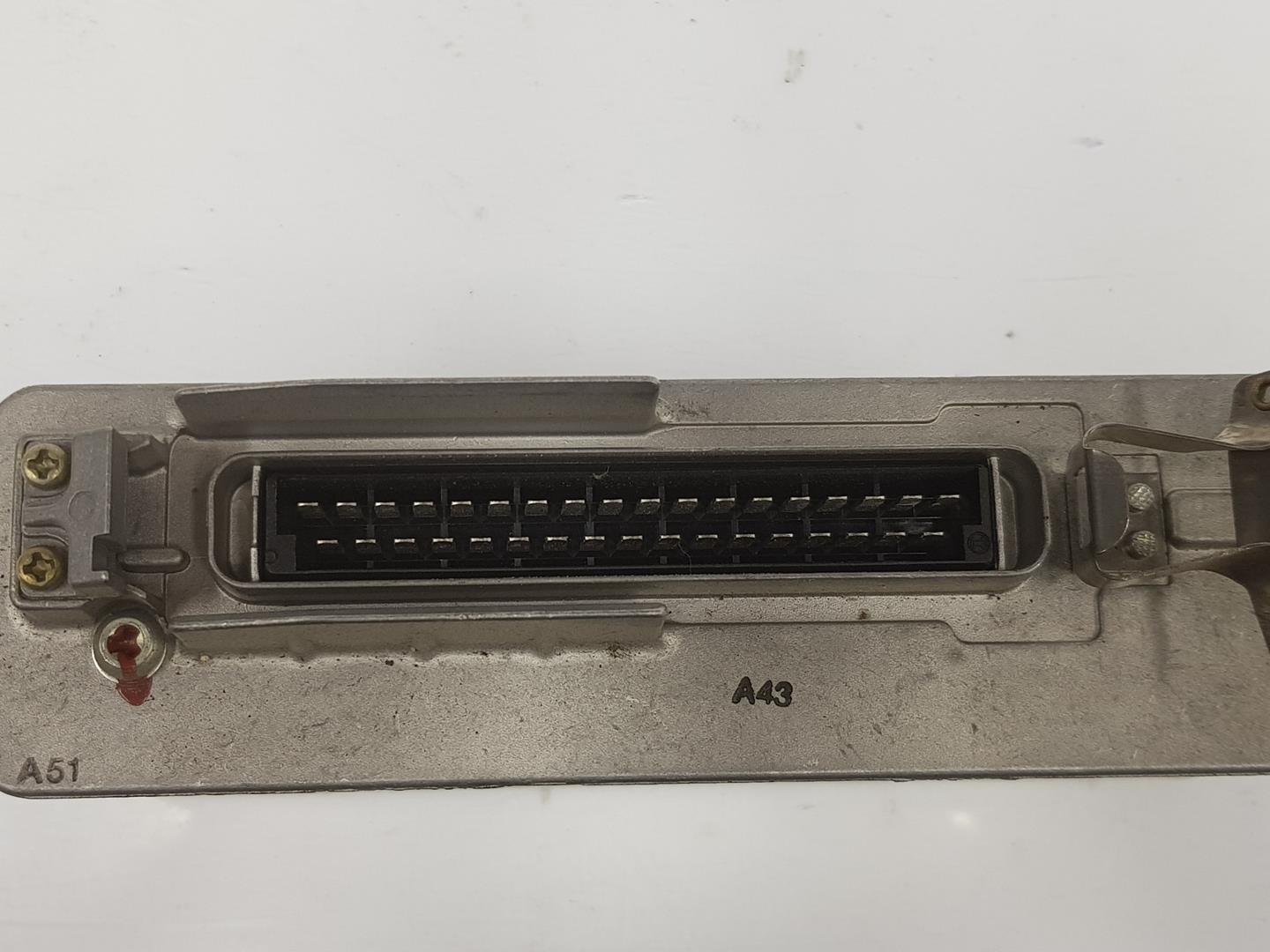 AUDI 100 S3 (1982-1990) Variklio kompiuteris 443907379C, 0265100037 24191190