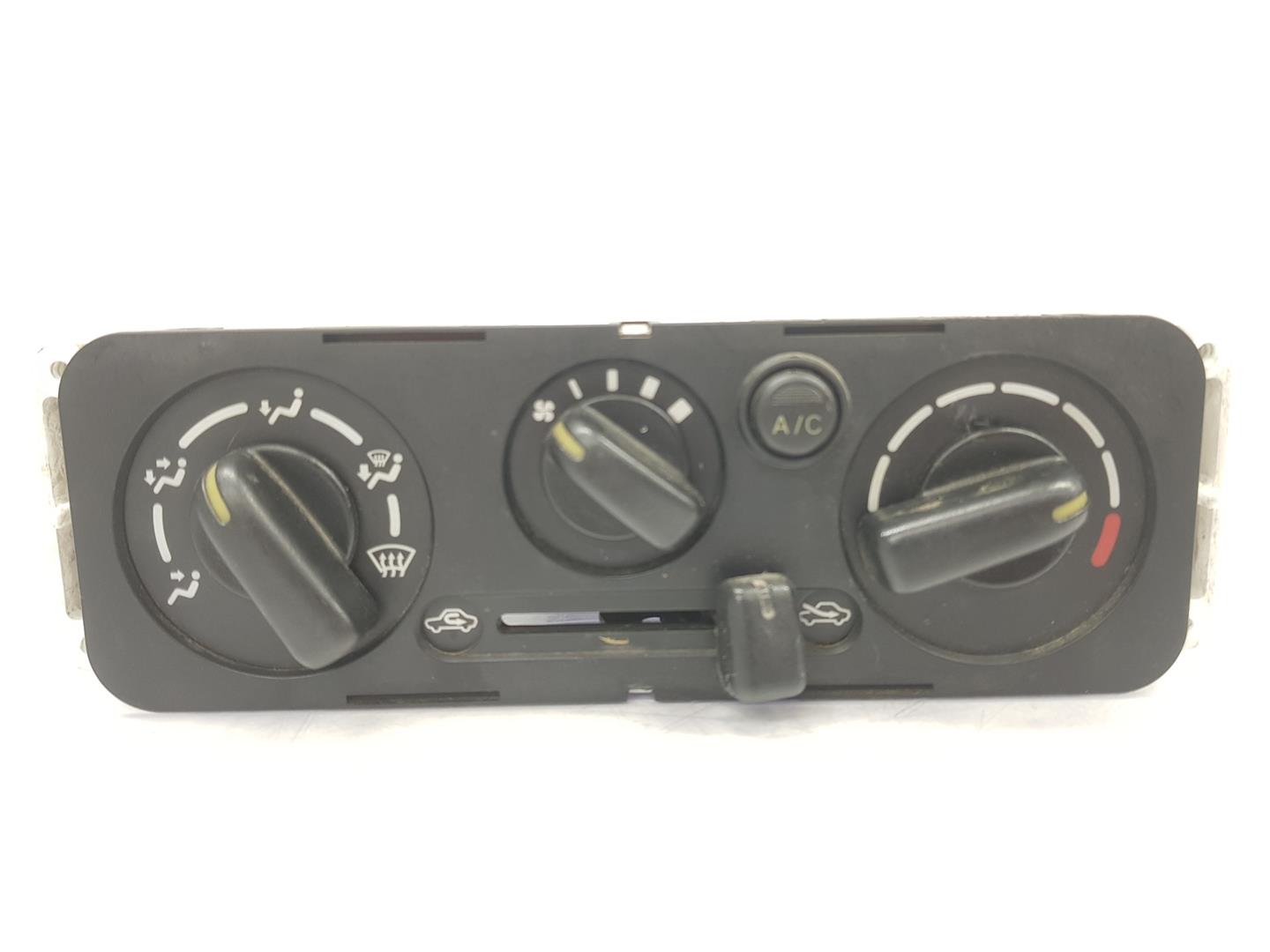 SUZUKI Jimny 3 generation (1998-2018) Klimato kontrolės (klimos) valdymas 7440070J415PK, 7440070J415PK 24215168