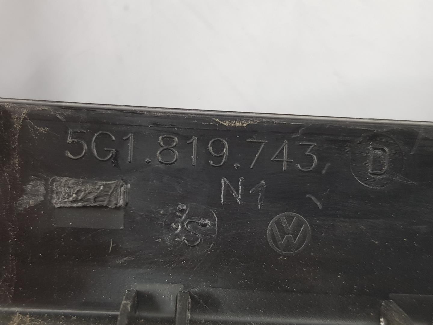 VOLKSWAGEN Variant VII TDI (2014-2024) Other Interior Parts 5G1819728AD, 5G1819728AE 19869224