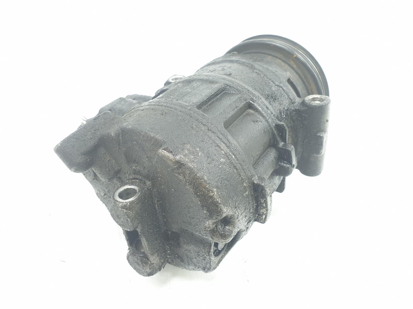 VOLKSWAGEN Passat B5 (1996-2005) Hасос кондиционера 8D0260805J,8D0260805J 23953836