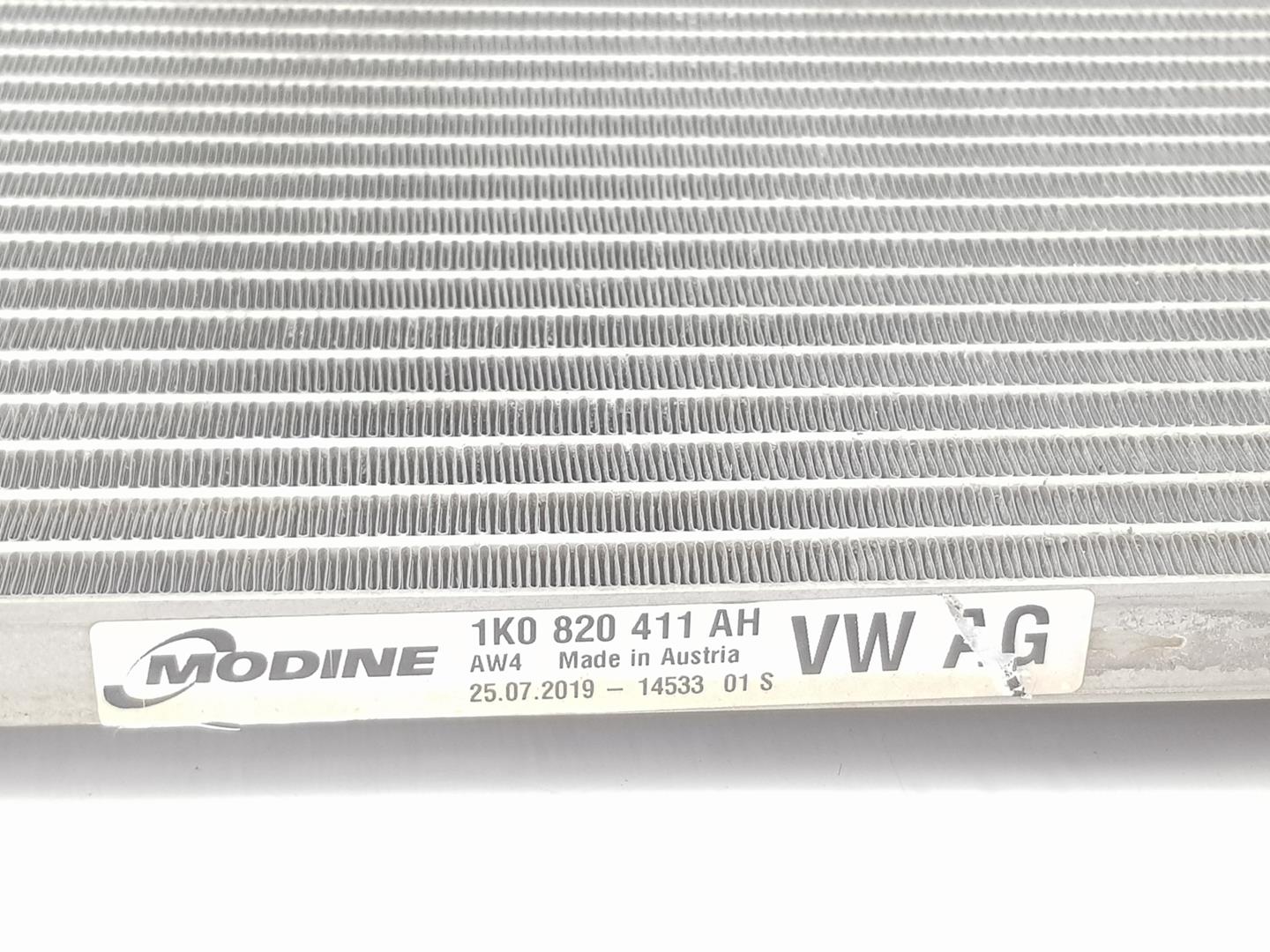 VOLKSWAGEN Scirocco 3 generation (2008-2020) Охлаждающий радиатор 1K0820411AH, 1K0820411AJ 24833648