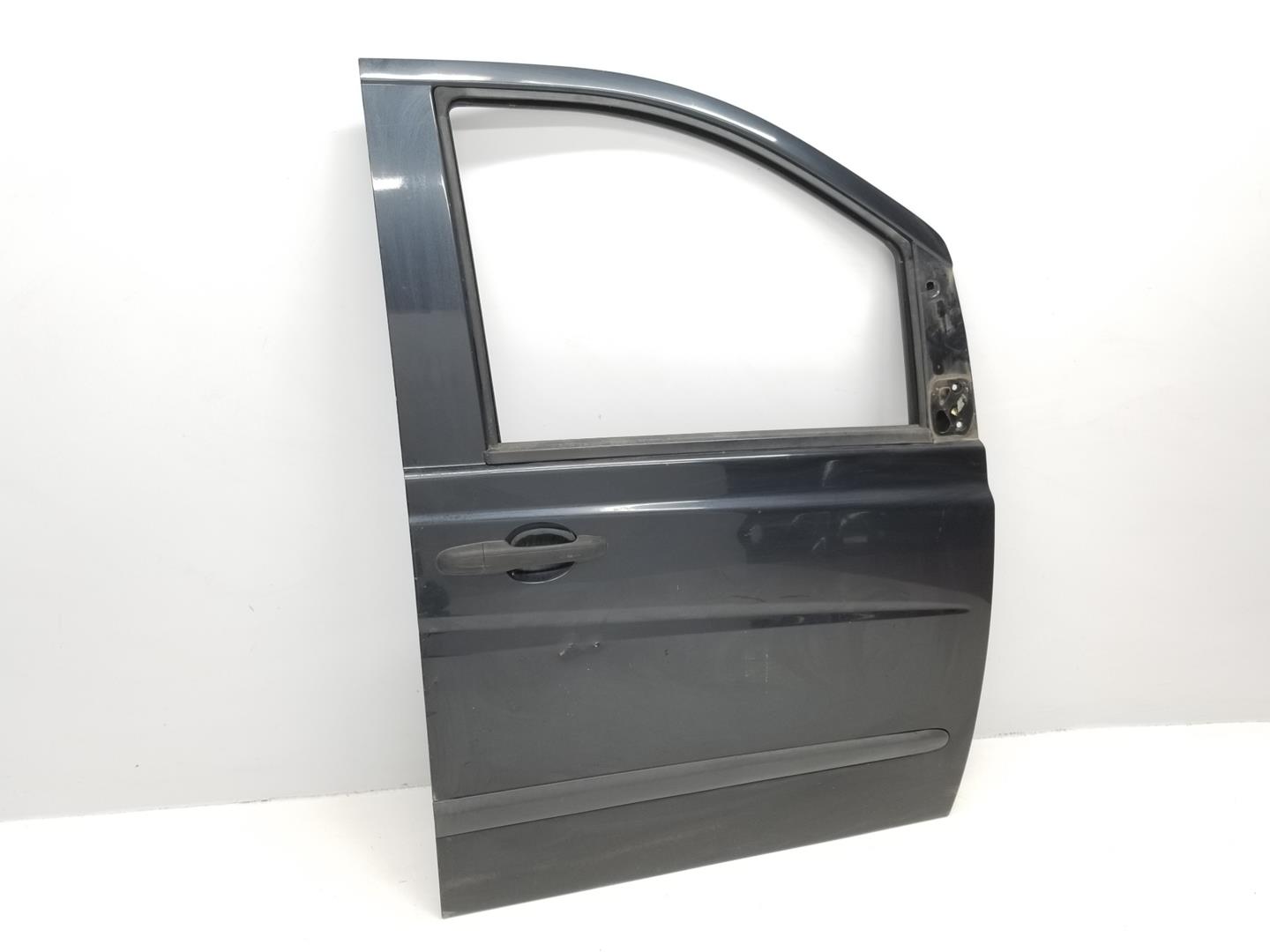 MERCEDES-BENZ Vito W639 (2003-2015) Porte avant droite A6397201105, COLORNEGRO 20414868