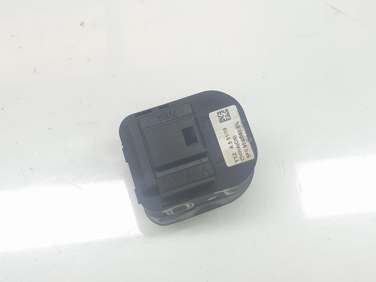 SEAT Leon 3 generation (2012-2020) Other Control Units 5F0959565E, 5F0959565E 25170042