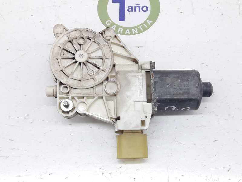 BMW 1 Series E81/E82/E87/E88 (2004-2013) Front Right Door Window Control Motor 67626927030,67626927028 19654897