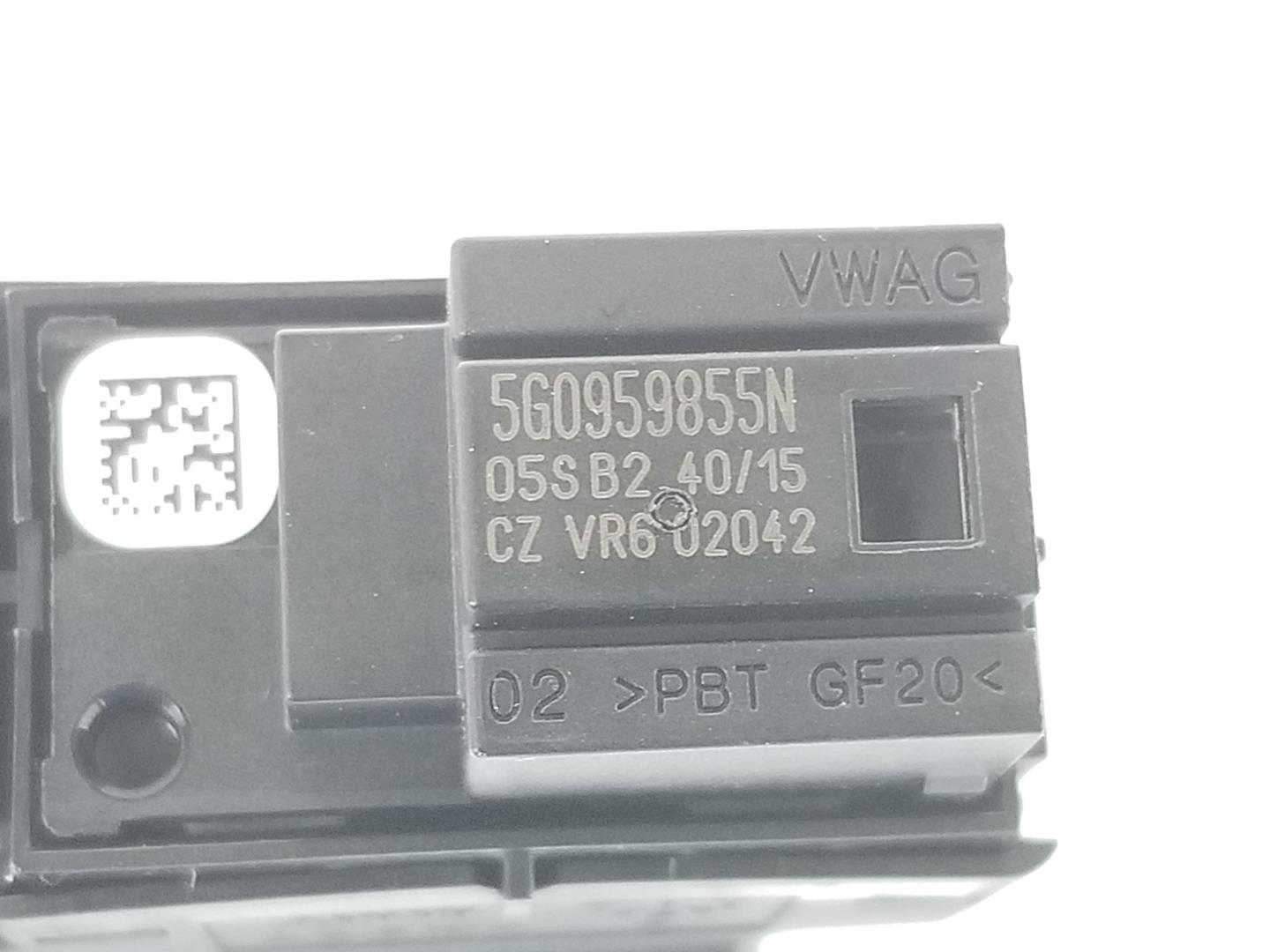 VOLKSWAGEN Golf 7 generation (2012-2024) Rear Right Door Window Control Switch 5G0959855L,5G0959855L 19843000