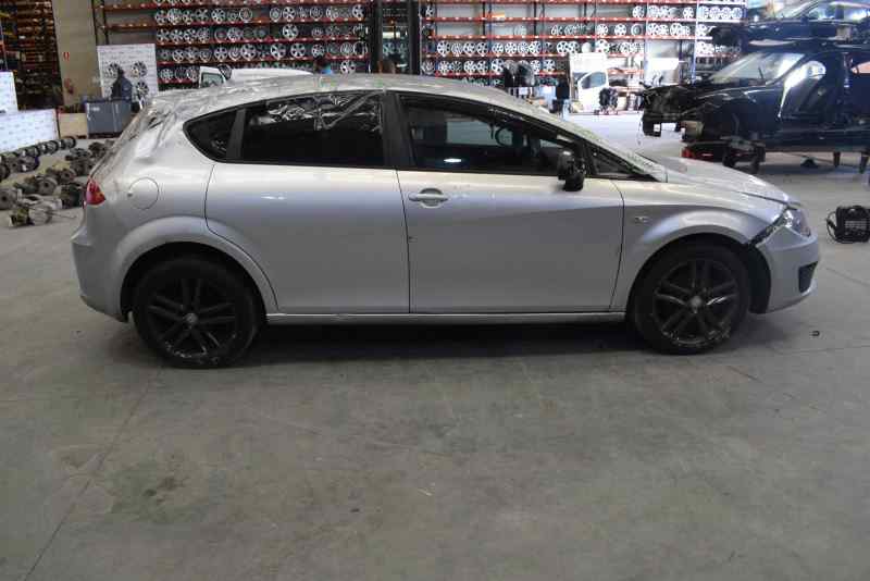 SEAT Leon 2 generation (2005-2012) Предна дясна врата 1P0831056A, 1P0831056A 19615767