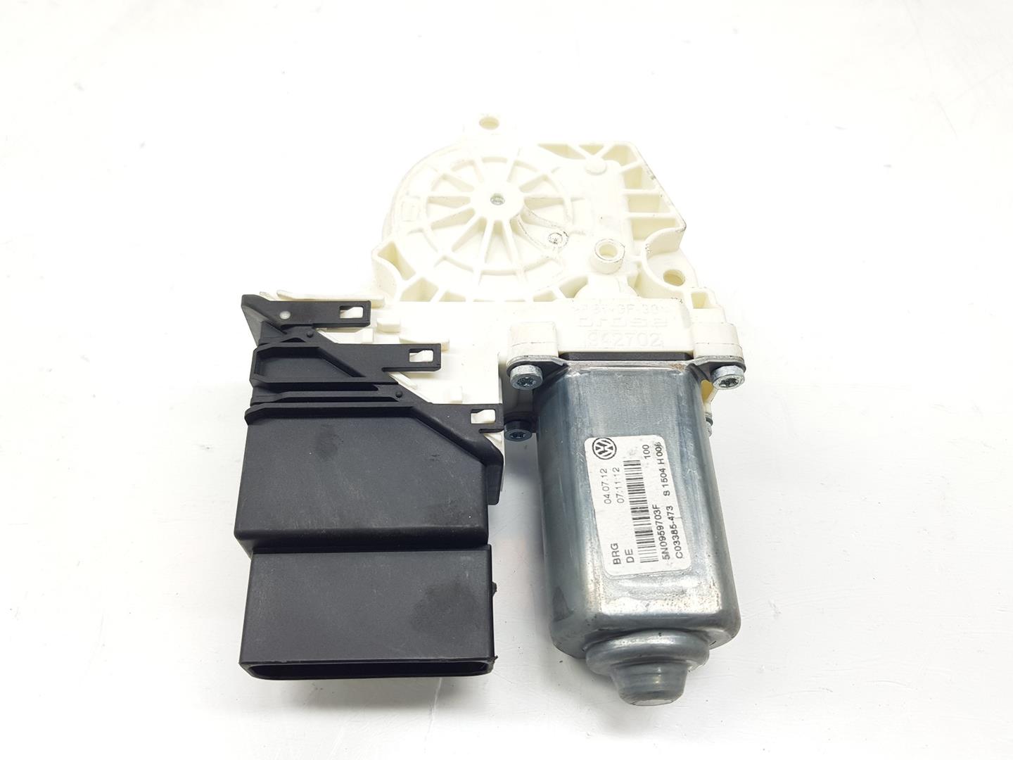 VOLKSWAGEN Tiguan 1 generation (2007-2017) Rear Left Door Window Control Motor 5N0959703F, 5N0959703F 24192033