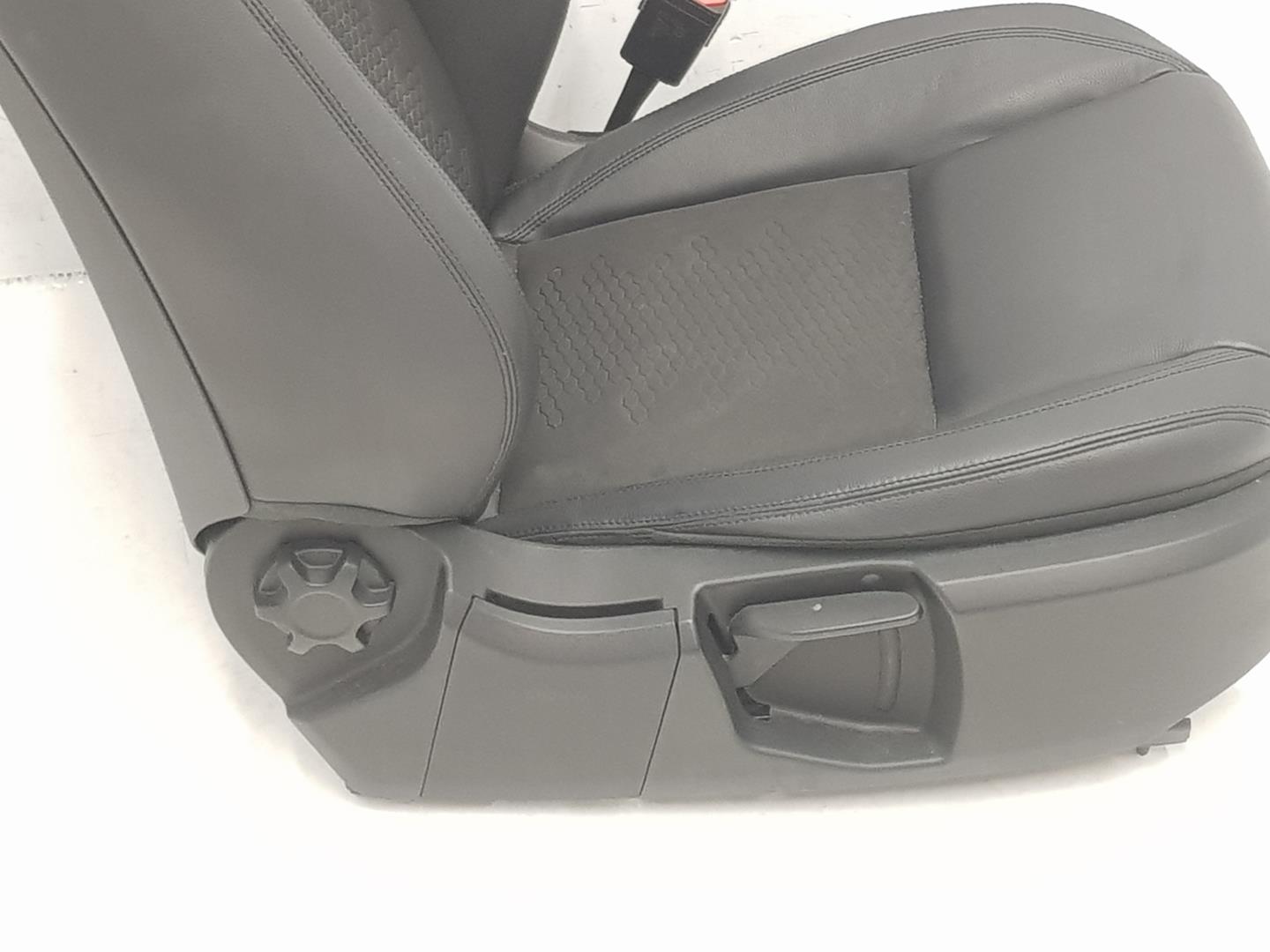 LAND ROVER Discovery Sport 1 generation (2014-2024) Front Right Seat ENCUERO, MANUAL 24213651