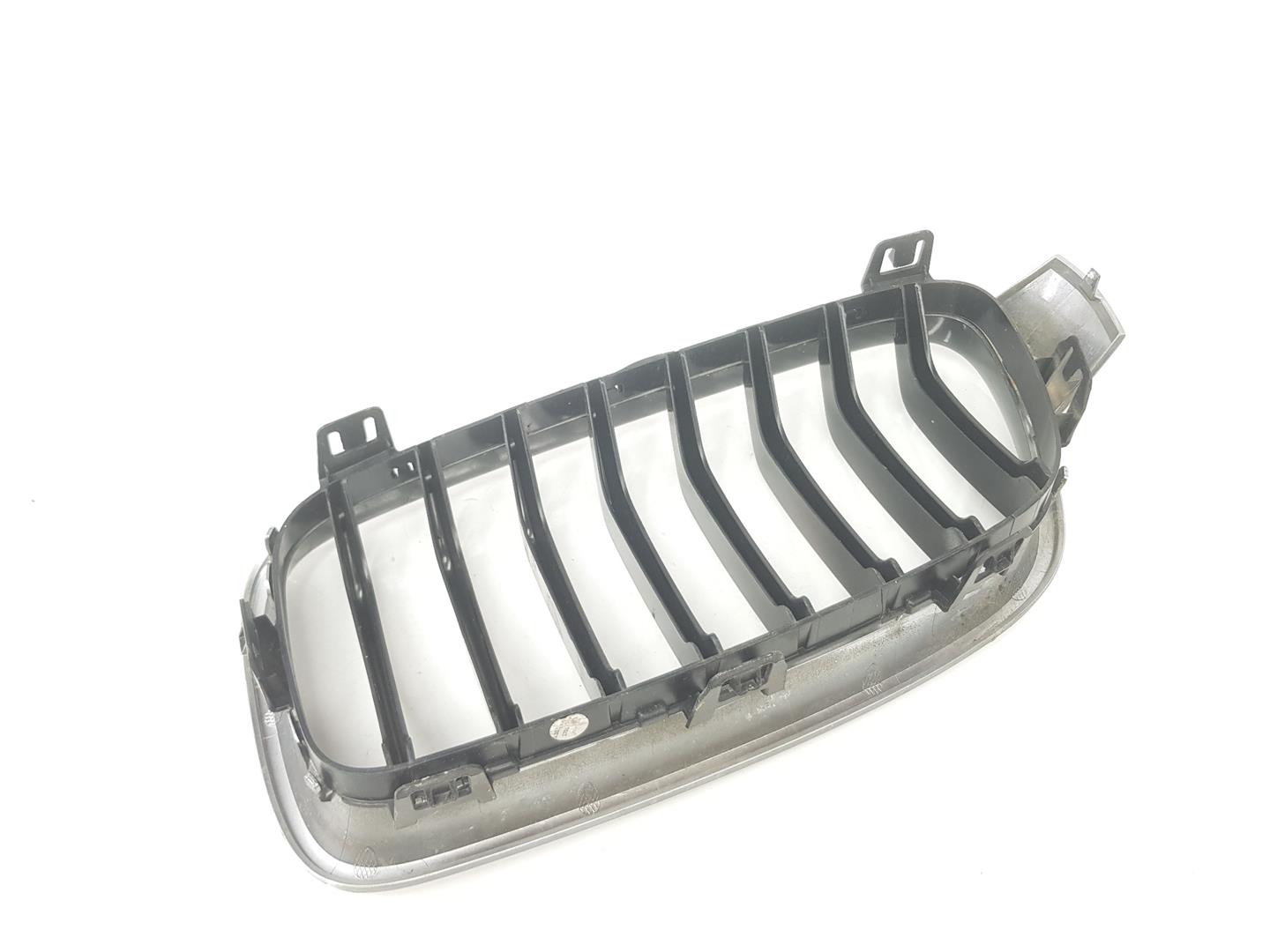 BMW 3 Series F30/F31 (2011-2020) Forreste højre grill 7295436, 51137260498 25357470