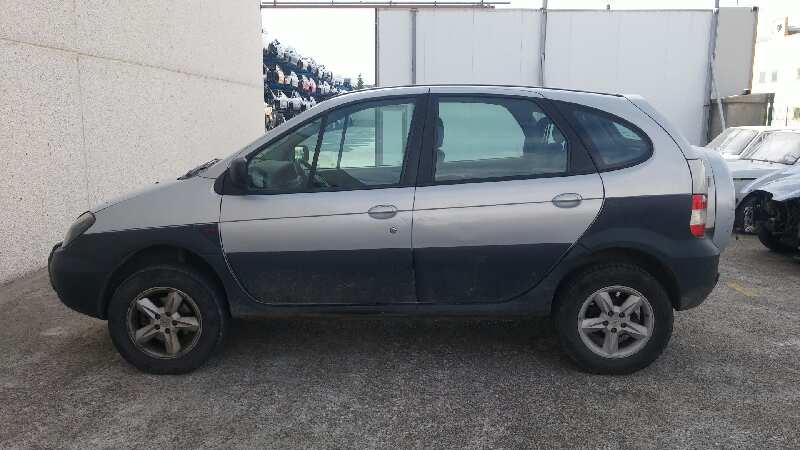 RENAULT Scenic 1 generation (1996-2003) Левая противотуманка переднего бампера 7700420126,7701045718 26354320