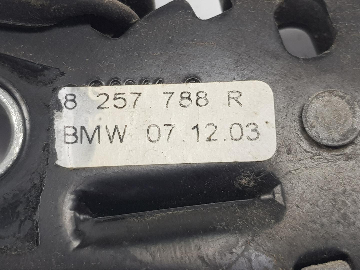 BMW 3 Series E46 (1997-2006) Priekinė dešinė sėdynės sagtis 72119119552, 72119119552 19921145