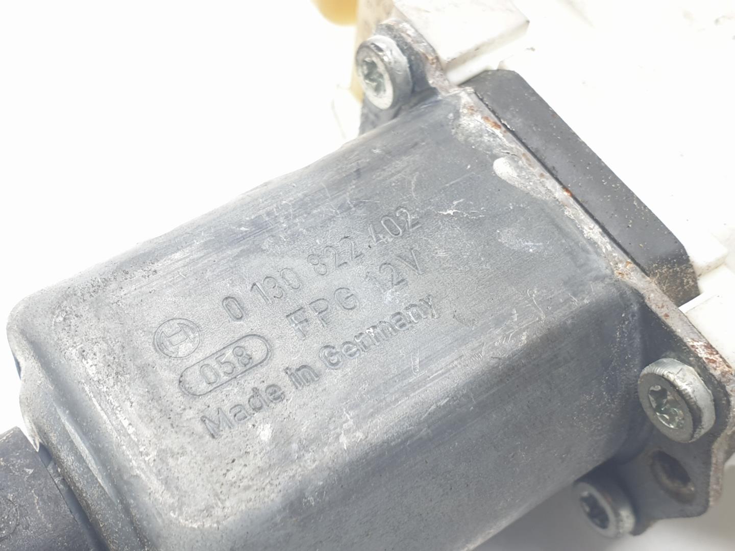 BMW 3 Series E90/E91/E92/E93 (2004-2013) Motor regulator geam ușă stânga față 0130822402, 7189231 24252375