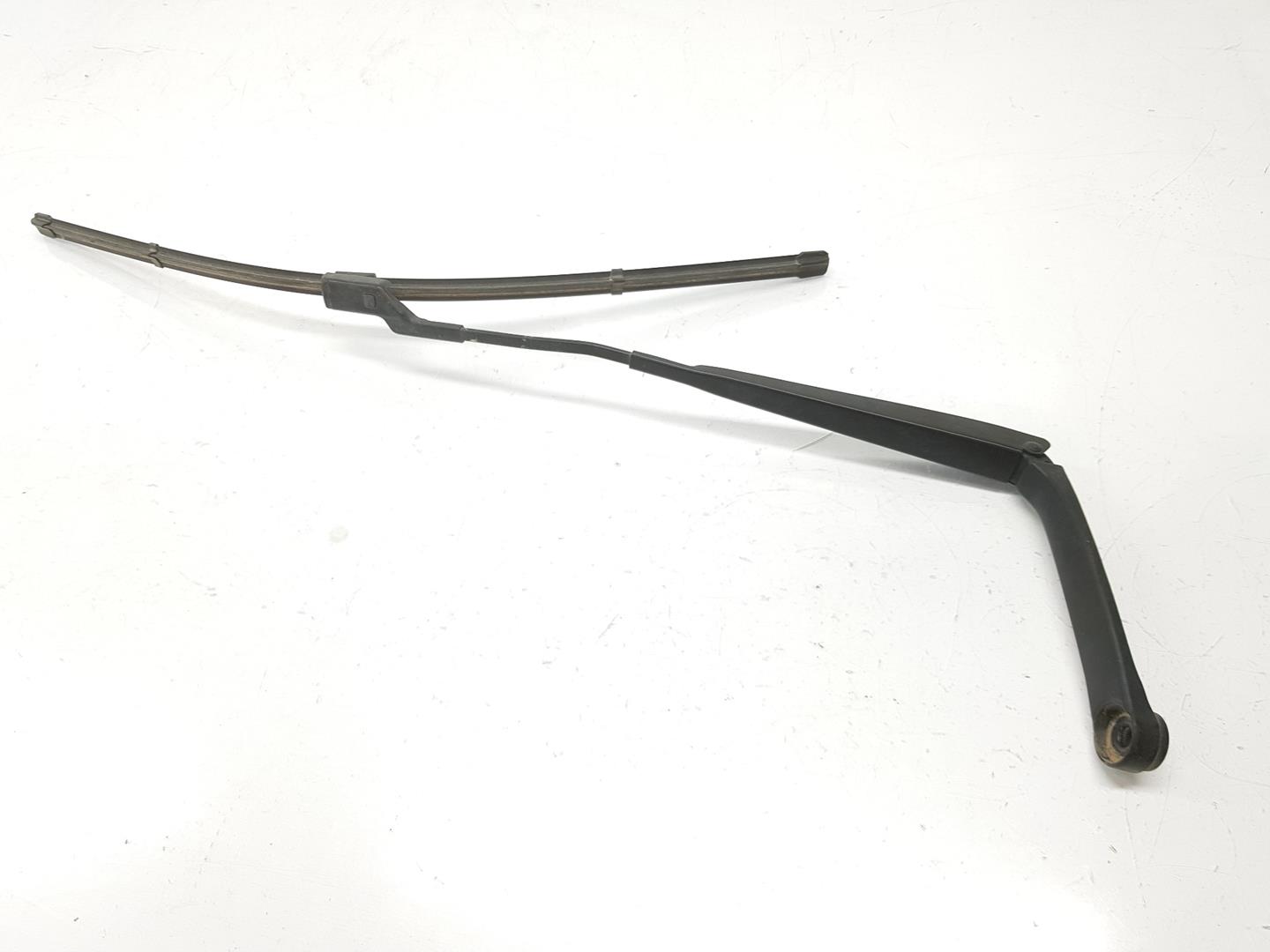 FIAT Tipo 2 generation (2015-2024) Front Wiper Arms 52184425, 52229221 19933522