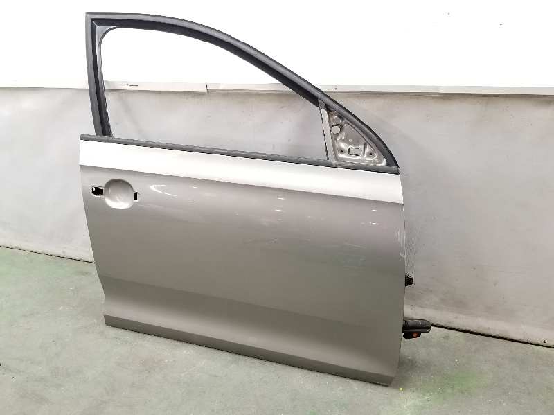 SEAT Toledo 4 generation (2012-2020) Права передня дверцята 5JA833052C,5JA833052C 19739908