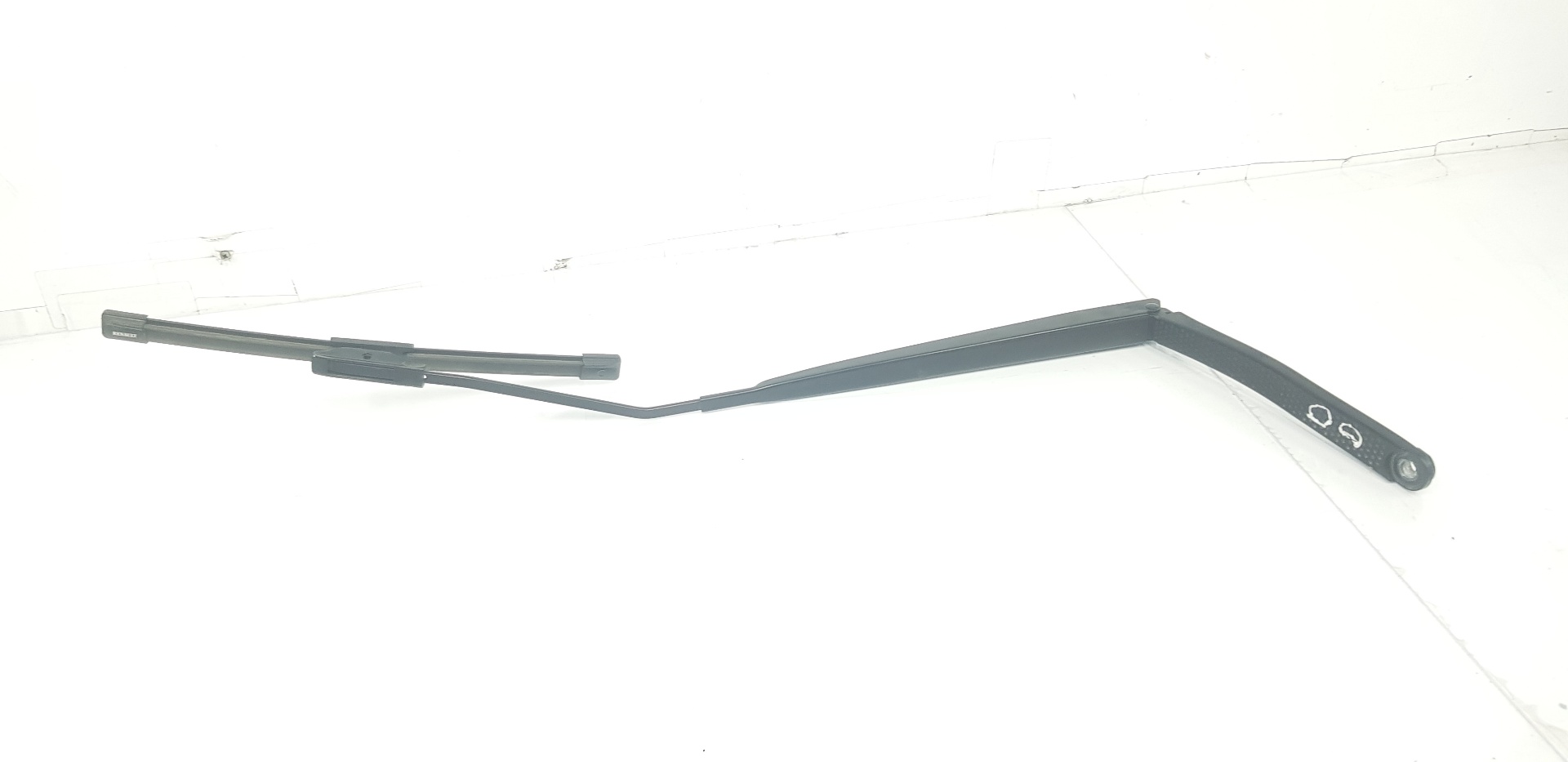 RENAULT Clio 3 generation (2005-2012) Front Wiper Arms 288869893R, 288866756R 24155407