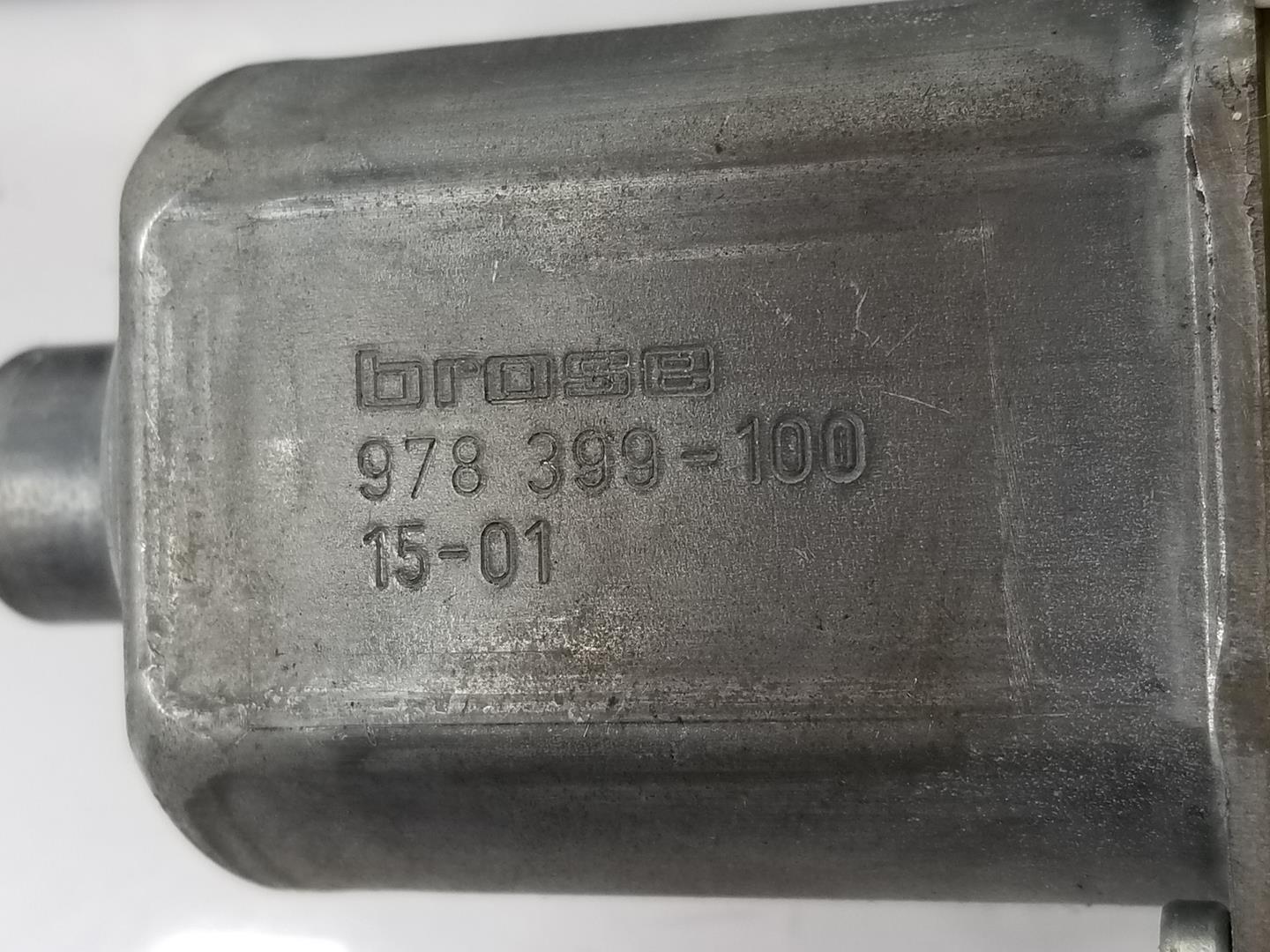 RENAULT Laguna 3 generation (2007-2015) Motor regulator geam ușă stânga față 807310002R, 0130822330 19872535