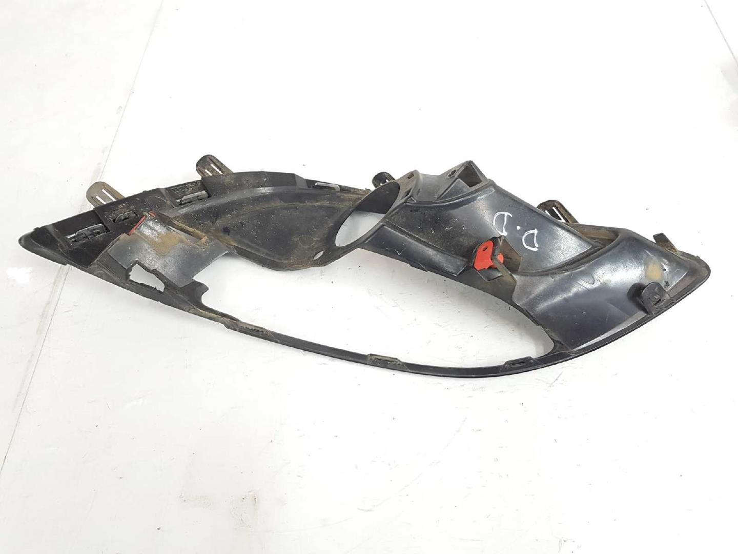 OPEL Astra J (2009-2020) Oikea etugrilli 13387229,13387229 19700375