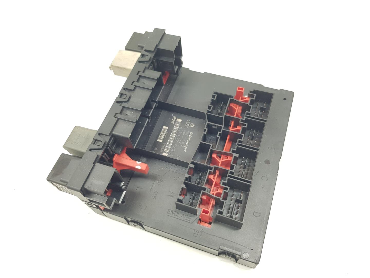 VOLKSWAGEN Passat B6 (2005-2010) Fuse Box 3C0937049AE,3C8937049AB 24977189