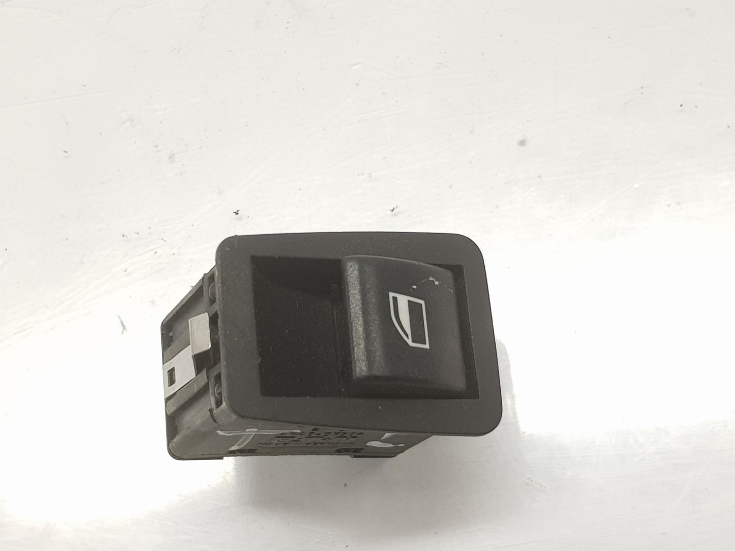 BMW 3 Series E46 (1997-2006) Rear Right Door Window Control Switch 61316902174,61316902174 21074759