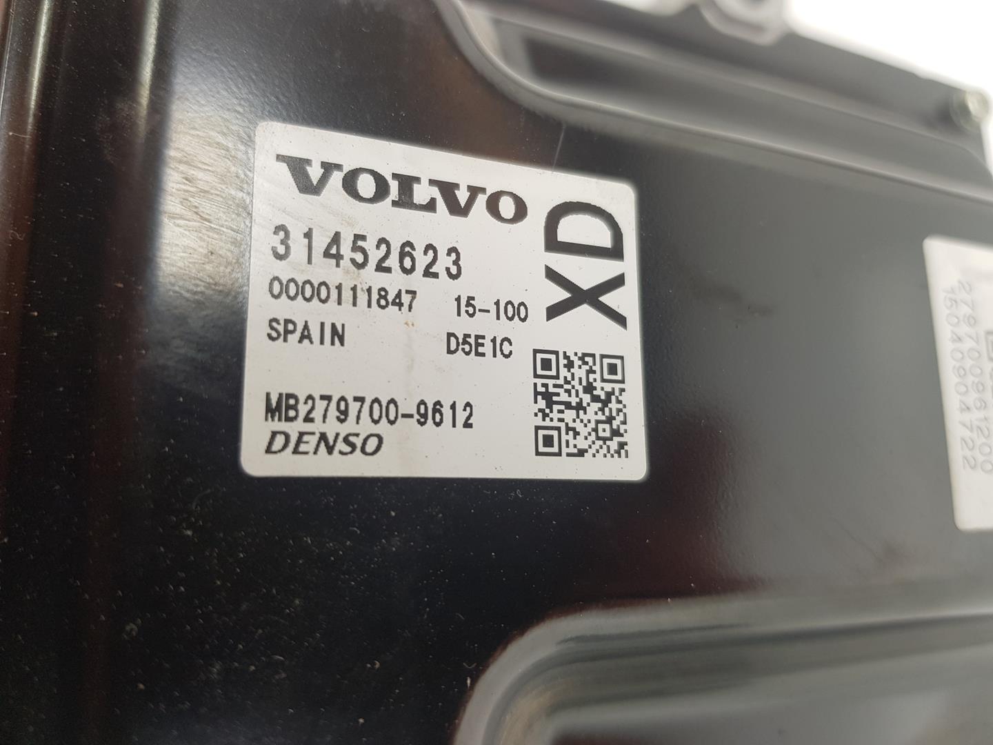 VOLVO V40 2 generation (2012-2020) Variklio kompiuteris 31452623, 31452623 24196807