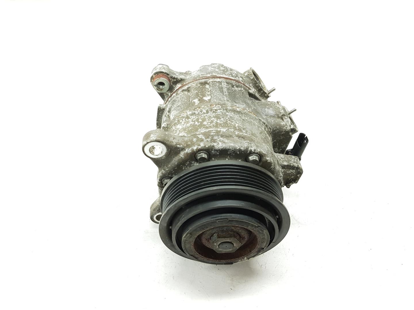 BMW 4 Series F32/F33/F36 (2013-2020) Hасос кондиционера 64529216467,64529216467,2225MH 24233957