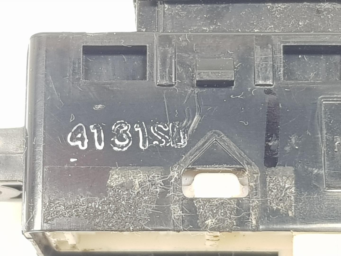 SUBARU XV 1 generation (2011-2017) Кнопка стеклоподъемника задней правой двери 83071FJ050 20413150