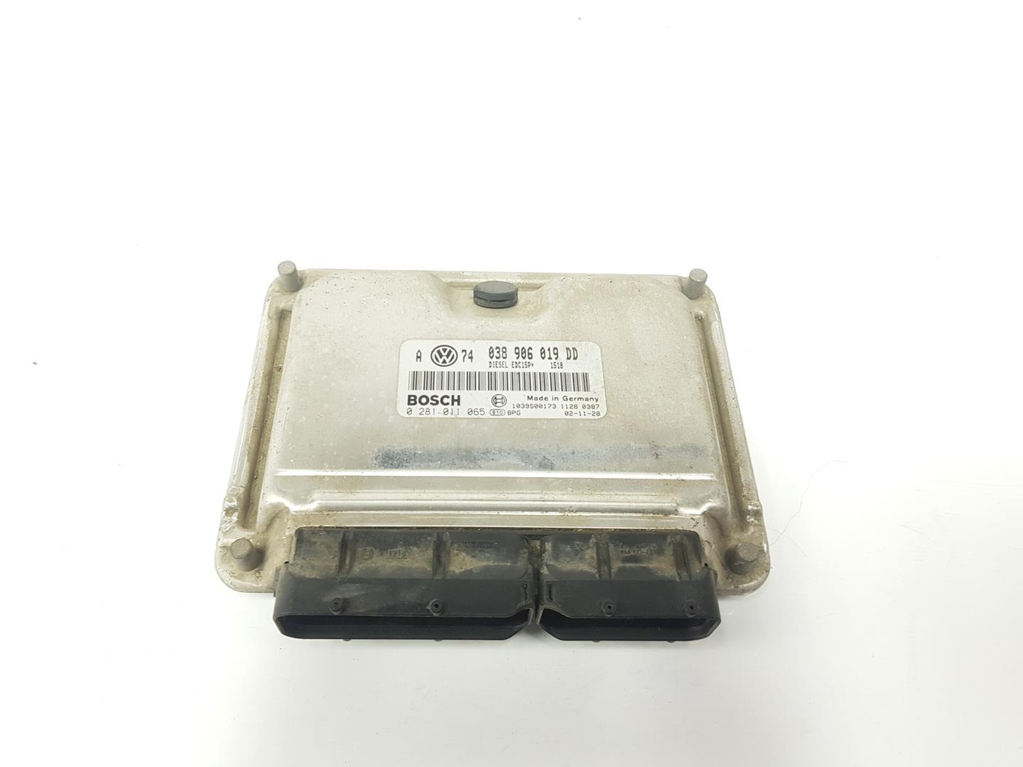 VOLKSWAGEN Bora 1 generation (1998-2005) Motorkontrolenhed ECU 038906019DD,0281011065 19796438