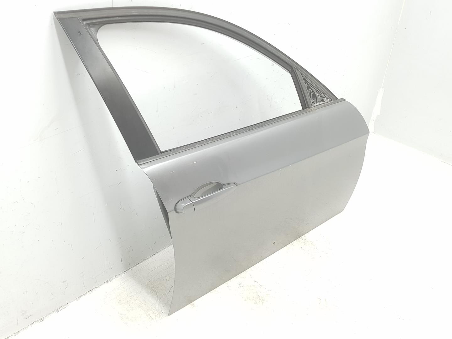BMW 3 Series E90/E91/E92/E93 (2004-2013) Передняя правая дверь 5A2A386,41515A2A386,COLORGRIS(A52) 24248314