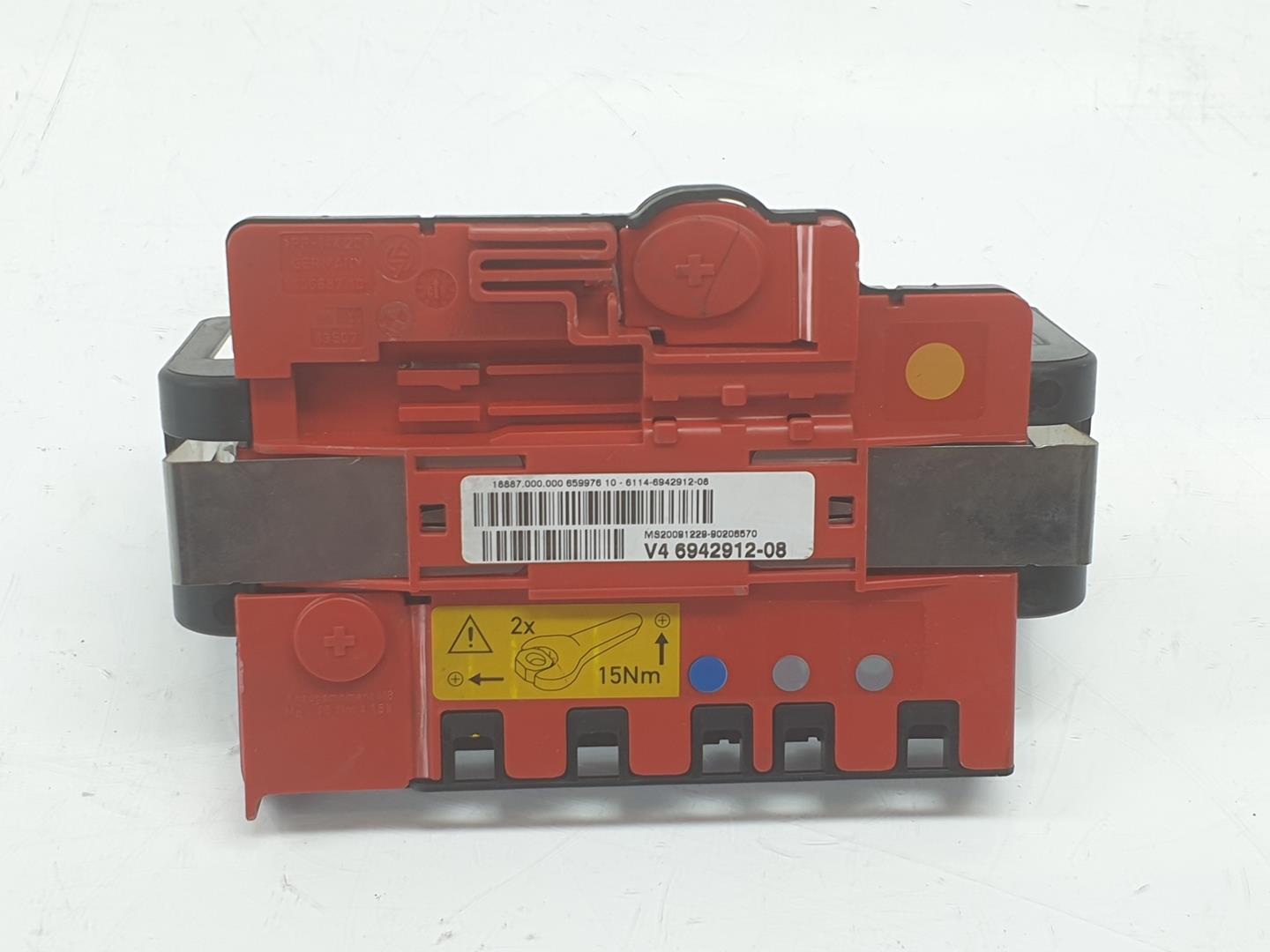 BMW 3 Series E90/E91/E92/E93 (2004-2013) Fuse Box 6942912,61146942912 19827239