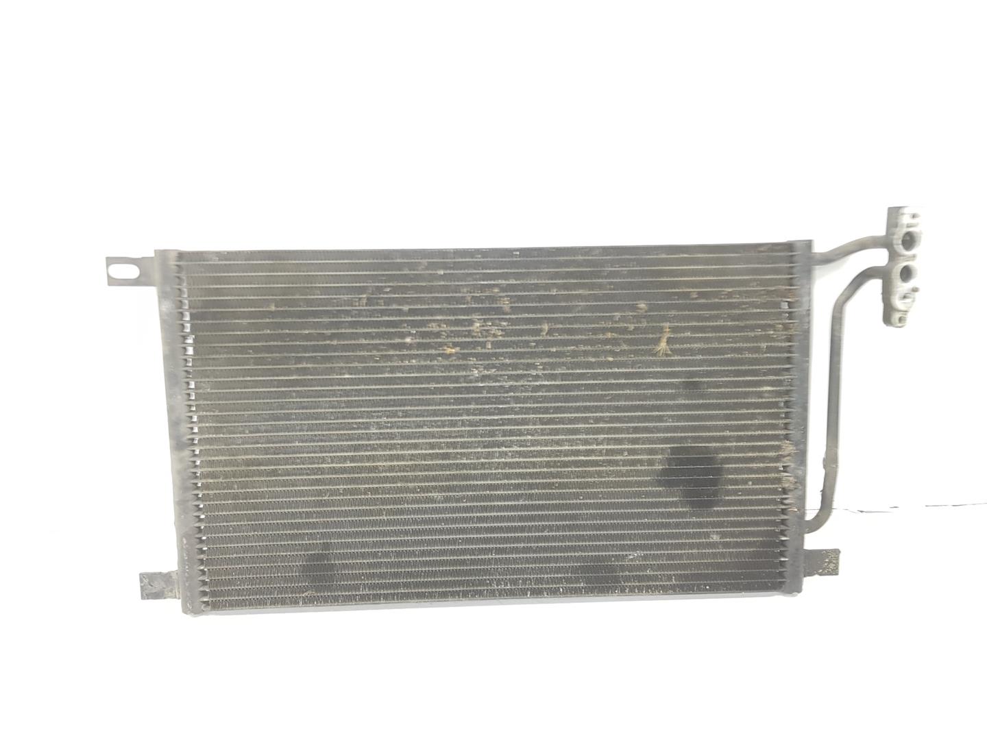 BMW X3 E83 (2003-2010) Gaisa kondensācijas radiators 64538377648 19931931