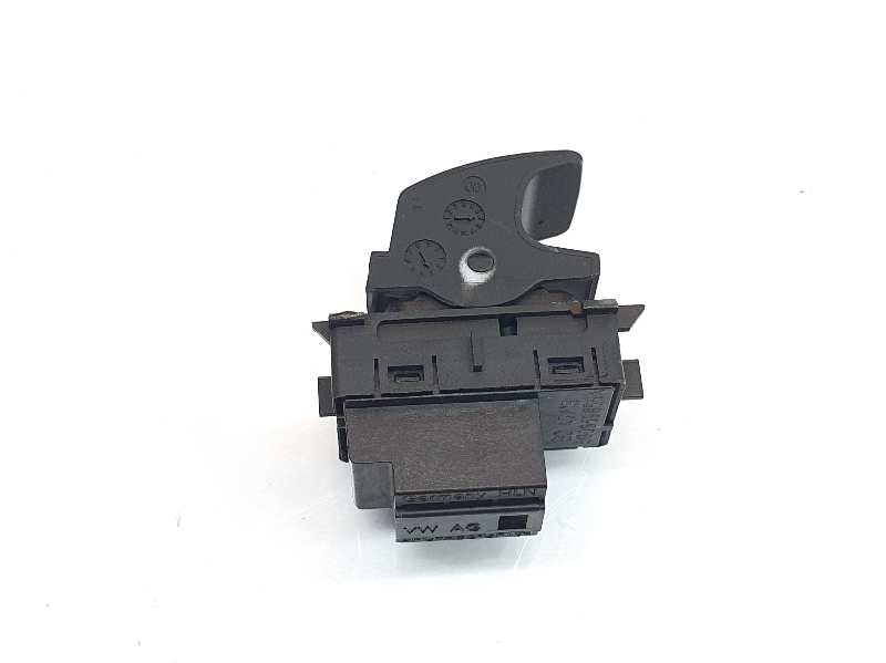 SEAT Leon 3 generation (2012-2020) Comutator de control geam ușă  dreapta spate 5G0959855A,5G0959855A,2222DL 19744654