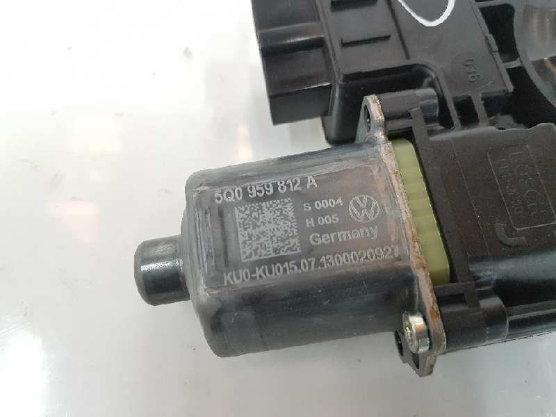 SEAT Leon 3 generation (2012-2020) Rear Right Door Window Control Motor 5Q0959812A,5Q0959812A,2222DL 19675452