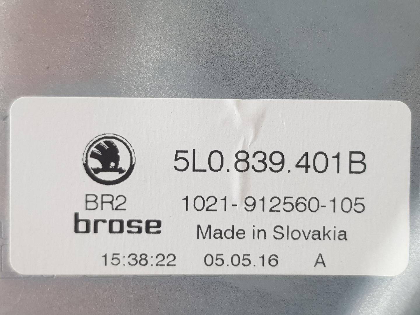 SKODA Yeti 1 generation (2009-2018) Ridicator geam ușă dreapta spate 5L0839461A, 5L0839401B 24229756