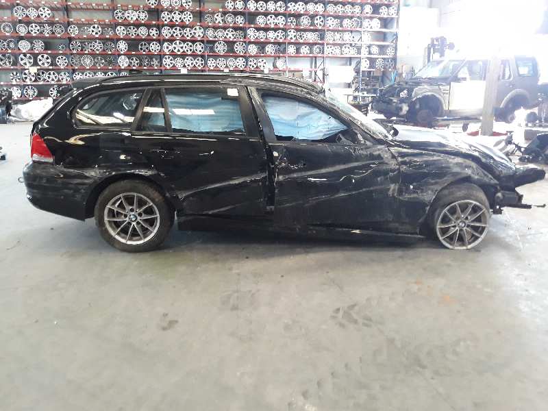 BMW 3 Series E90/E91/E92/E93 (2004-2013) Taka tasauspyörästö 33107591073,33107591074 19599928