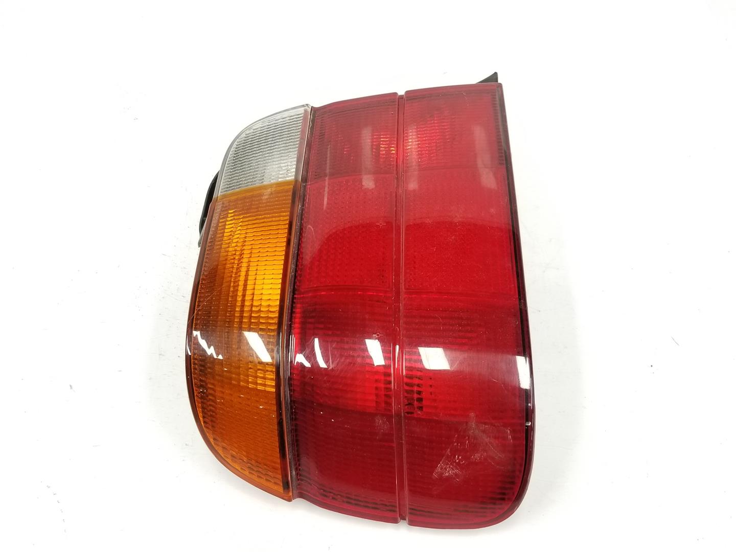 BMW 3 Series E36 (1990-2000) Feu arrière droit 63218357870, 8357870 19928836