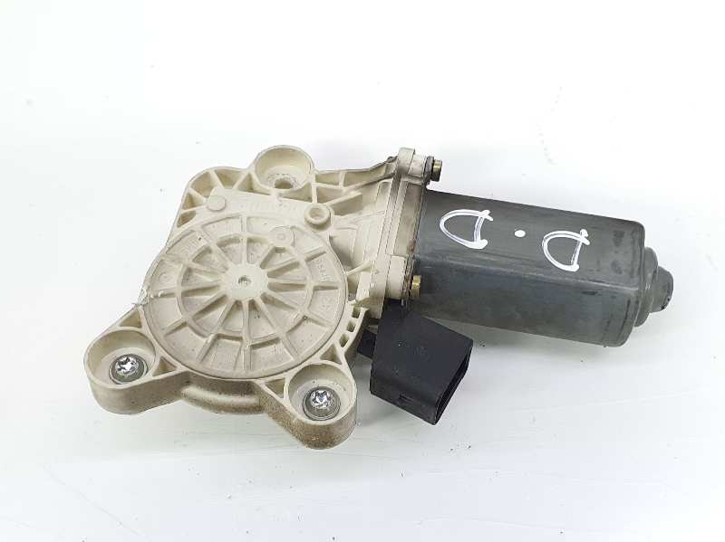 MERCEDES-BENZ C-Class W203/S203/CL203 (2000-2008) Motor de control geam ușă dreapta față A2118203042, A2118203042, SOLOMOTOR 19745020