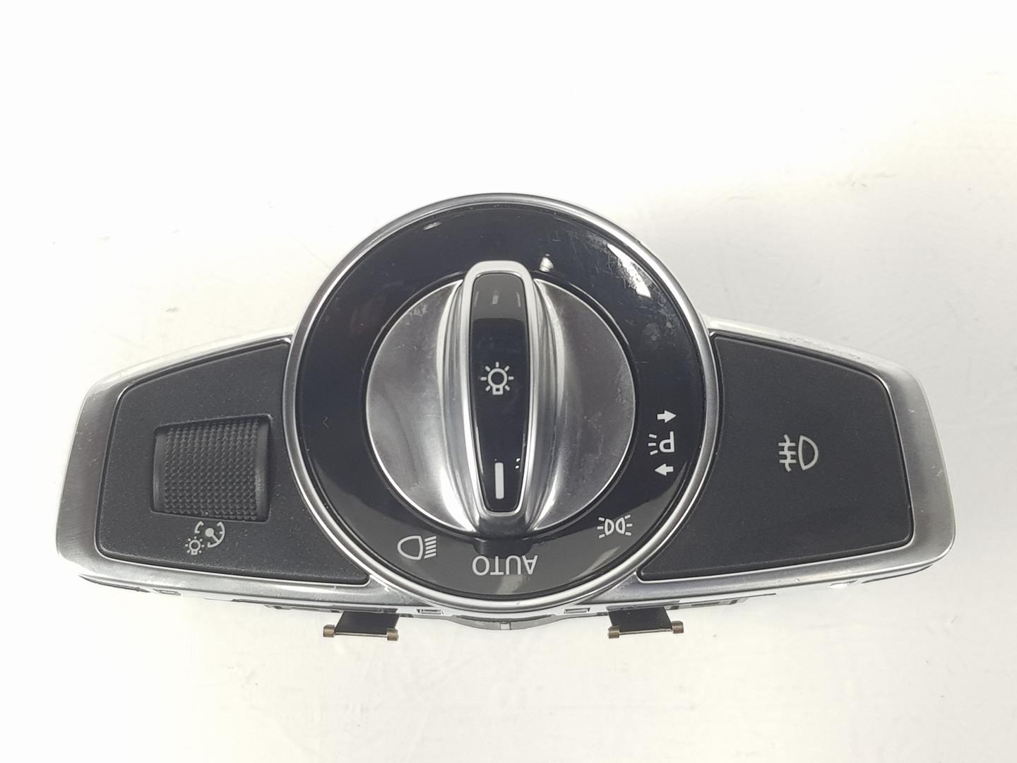 MERCEDES-BENZ C-Class W205/S205/C205 (2014-2023) Headlight Switch Control Unit A2059056500, A2059056500 19729398