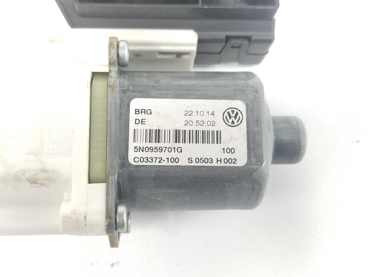 VOLKSWAGEN Tiguan 1 generation (2007-2017) Moteur de lève-vitre de porte avant gauche 5N0959701G,0130822467,SOLAMENTEELMOTOR 19824362